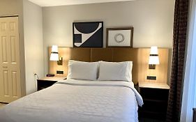 Staybridge Suites Milwaukee West-Oconomowoc, An Ihg Hotel